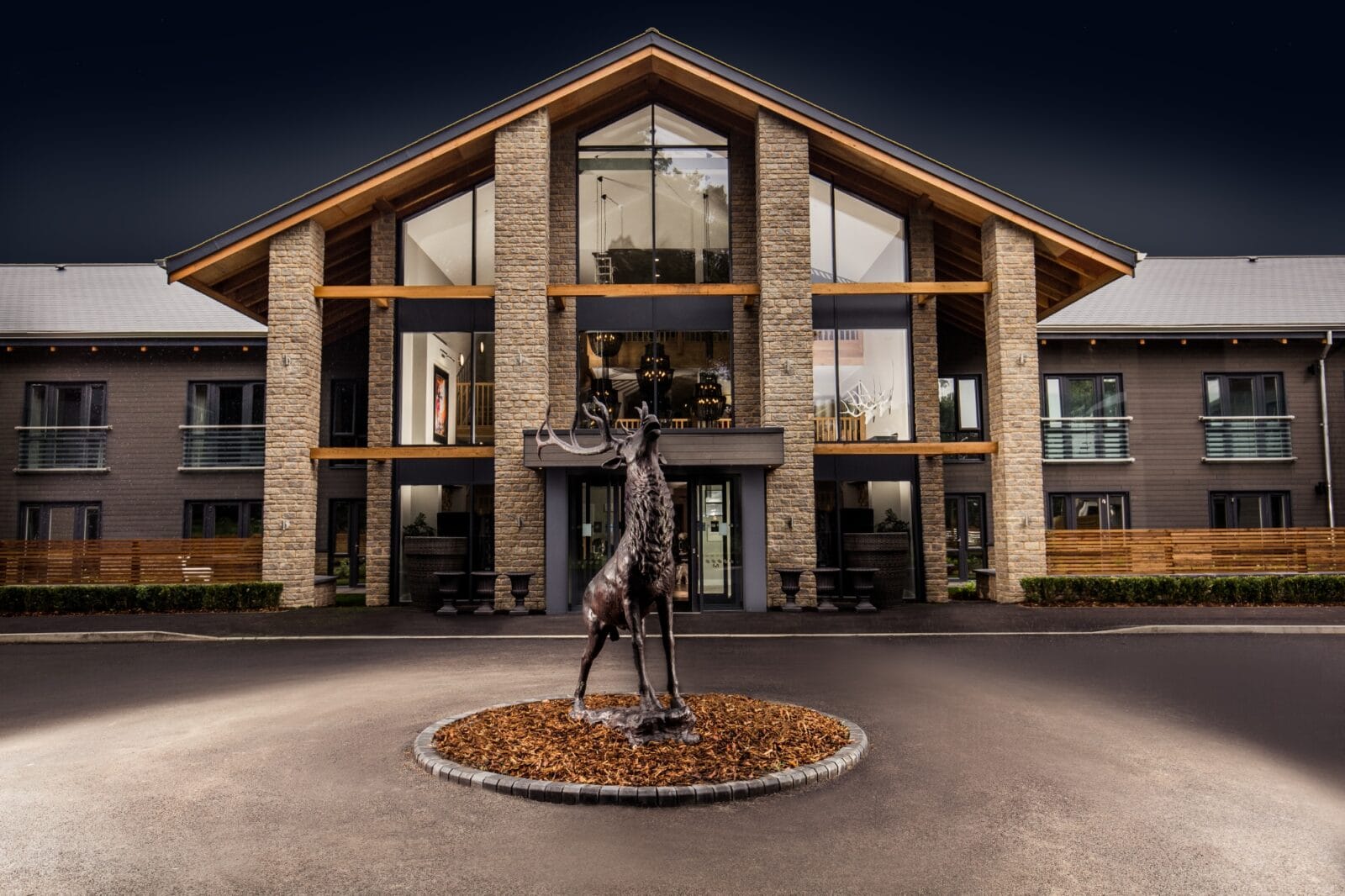 Kings Lodge exterior